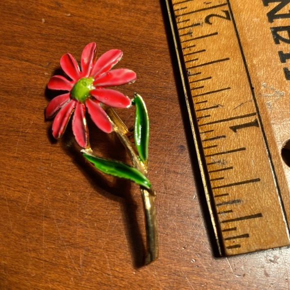 Vintage Enamelled Daisy Brooch in Pink, Green & Yellow on Gold-Tone - Picture 4 of 4